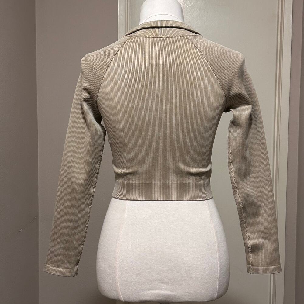 Mono B Women's Cropped Ribbed Zip-UP Jacket Taupe Size SM - Picture 4 of 10